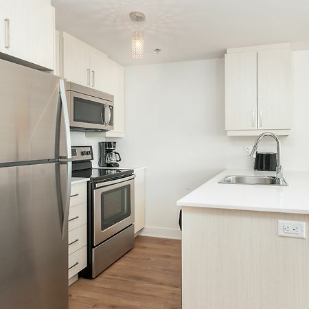 Posh 1Br In Festival Quarter By Sonder Apartment Montreal Exterior photo