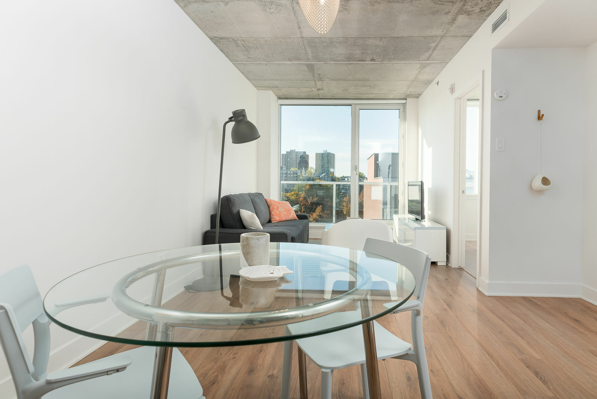 Posh 1Br In Festival Quarter By Sonder Apartment Montreal Exterior photo